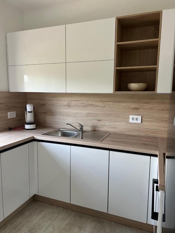 Modern Home Ula Бъртонигла Екстериор снимка